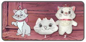 แมวมารีข้างในมีผ้าห่ม